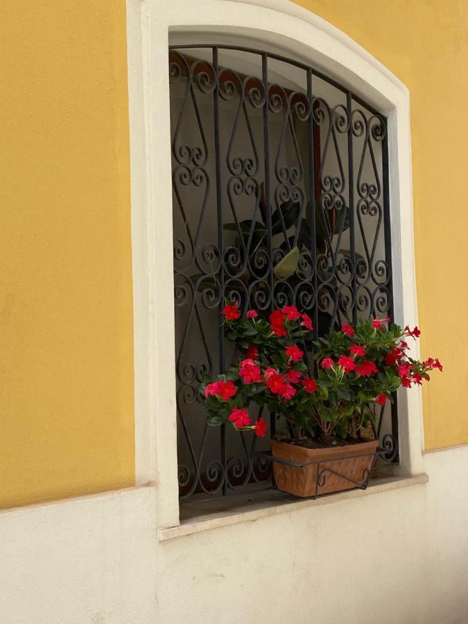 Karakaralis Apartment Каляри Екстериор снимка